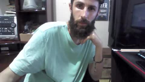 Snapshot of juniorextr_18_ chatting on December 3, 3:15 am juniorextr_18_ online show from December 3, 3:15 am