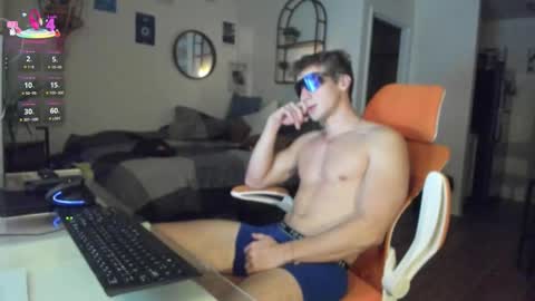 Junior Madison online show from November 24, 2:32 am