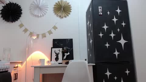 JunneWers online show from December 22, 5:20 pm