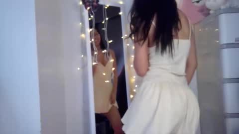 junovaughn online show from October 17, 1:31 am