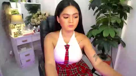 Snapshot of just_aleah chatting on October 5, 3:52 pm MY IG aleahgomez17 online show from October 5, 3:52 pm