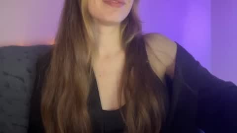 Molly online show from January 5, 7:49 pm