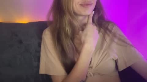 Molly online show from January 9, 6:47 pm