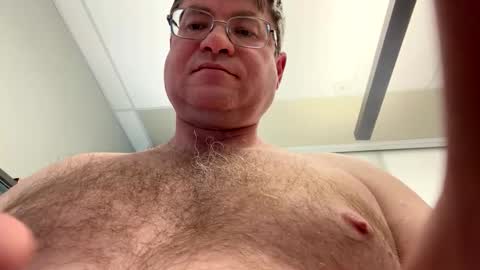 justfunguy221287 online show from March 23, 8:36 pm