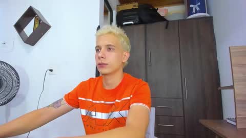 justin_biker online show from October 31, 11:32 am