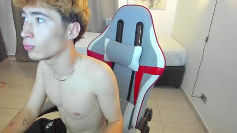 Justin Blake online show from May 25, 1:39 pm