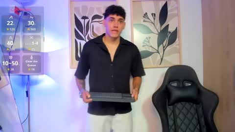justin_payn14 online show from May 8, 12:33 pm