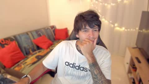 Diego online show from February 25, 2:09 pm