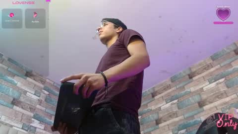  justin  online show from March 10, 3:33 am