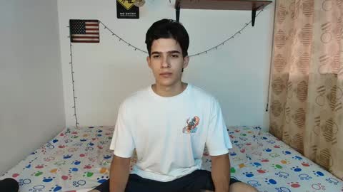 justinsinner1 online show from February 6, 9:49 pm