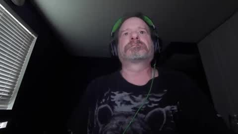 Snapshot of justmetool chatting on October 20, 10:26 pm Tool online show from October 20, 10:26 pm