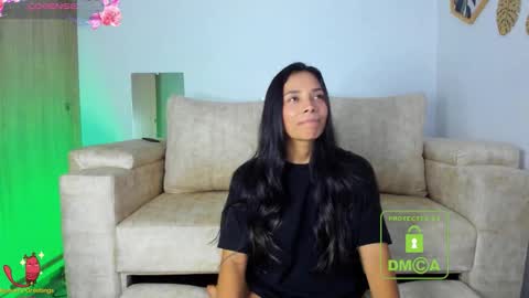 Snapshot of k4ymull3r_ chatting on October 3, 1:48 am Kayli online show from October 3, 1:48 am