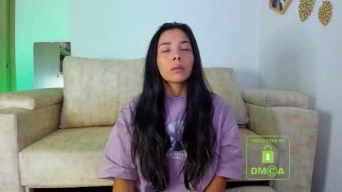 Snapshot of k4ymull3r_ chatting on October 13, 2:02 am Kayli online show from October 13, 2:02 am