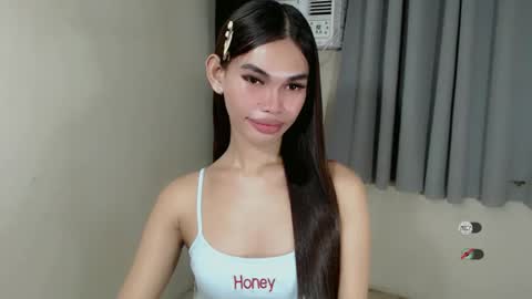Snapshot of kaamy_dake chatting on March 8, 8:55 am KAAMY online show from March 8, 8:55 am