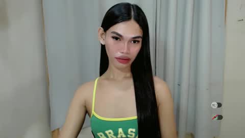 Snapshot of kaamy_dake chatting on February 18, 9:53 pm KAAMY online show from February 18, 9:53 pm