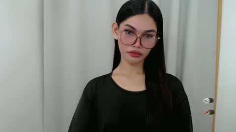 Snapshot of kaamy_dake chatting on October 9, 4:01 pm KAAMY online show from October 9, 4:01 pm
