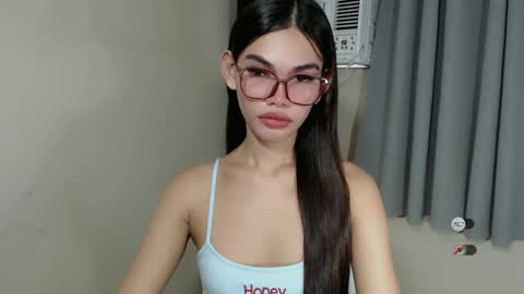 Snapshot of kaamy_dake chatting on March 7, 6:13 am KAAMY online show from March 7, 6:13 am