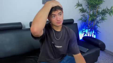 kaelswitch online show from December 22, 8:04 pm