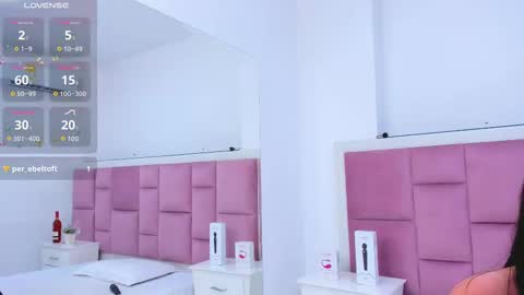 kelly online show from October 9, 11:48 am