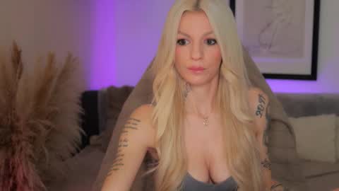 Kaira online show from January 5, 8:01 pm