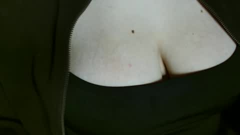 Kaitlin online show from April 15, 10:07 am