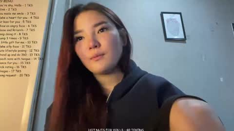Sakura online show from May 8, 3:28 pm