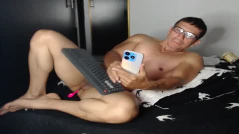 Snapshot of kale_19 chatting on February 20, 5:12 am Kale online show from February 20, 5:12 am