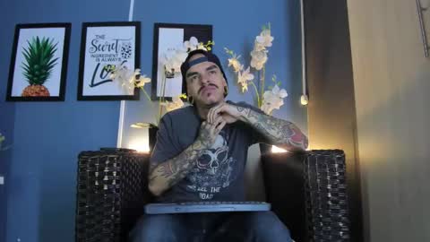 Snapshot of kaletattoos chatting on September 12, 11:12 am Kale online show from September 12, 11:12 am