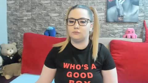 kalindahot online show from March 1, 9:30 pm