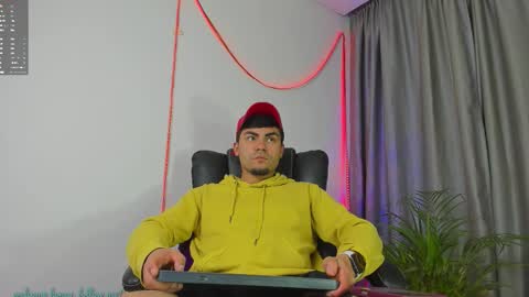 K A L I online show from October 6, 5:14 am