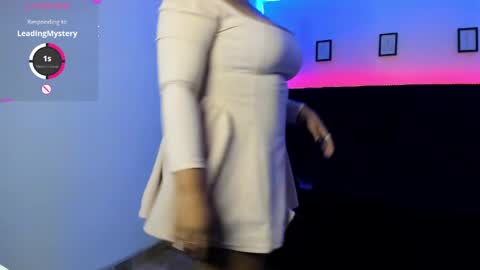 Online 800 to 1400 online show from June 5, 9:09 pm