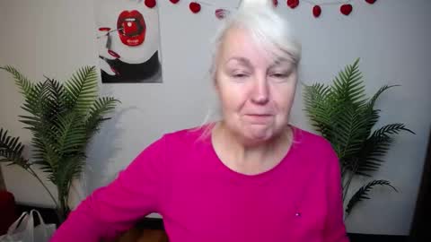 KamaliaSim online show from February 21, 7:39 pm