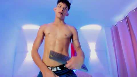 Kami online show from November 28, 7:10 pm