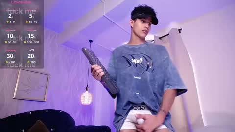 Kami online show from February 10, 7:06 pm