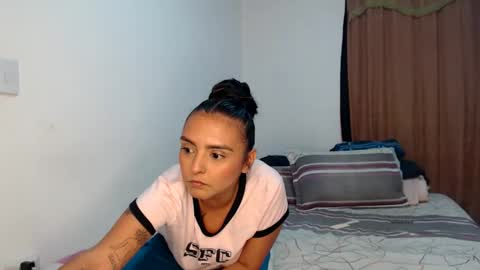 kammy   y   camila online show from May 13, 4:05 pm