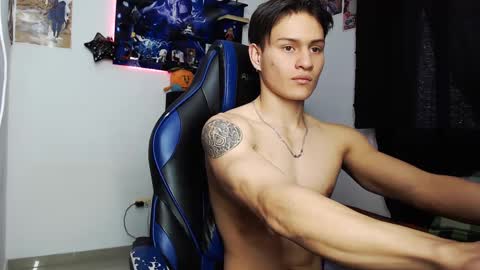 Snapshot of kanekixxxhot chatting on October 11, 3:59 pm andres online show from October 11, 3:59 pm