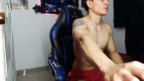 Snapshot of kanekixxxhot chatting on October 17, 4:44 pm andres online show from October 17, 4:44 pm