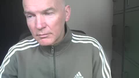 Robbie online show from March 28, 6:48 am