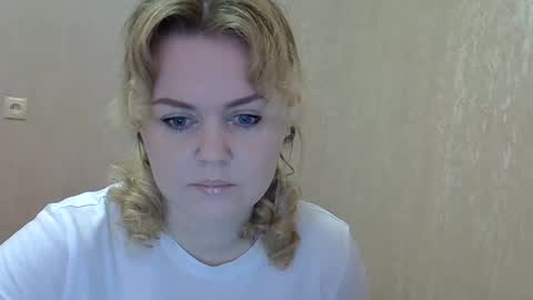 karennelsonx online show from February 26, 12:16 pm