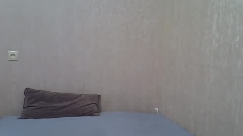 karennelsonx online show from September 10, 1:34 pm