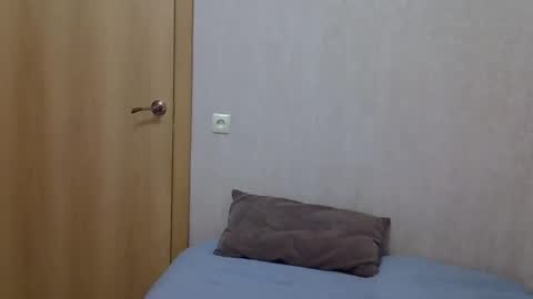 karennelsonx online show from October 7, 8:32 am