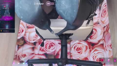 Snapshot of karina_mistress chatting on December 28, 7:22 pm Karina Mistress online show from December 28, 7:22 pm