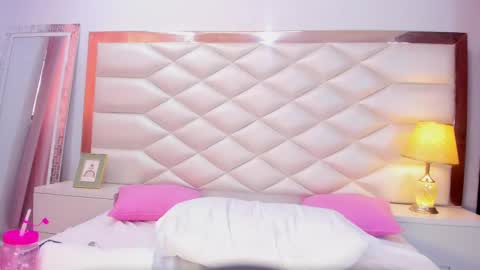 Karina Gomez online show from September 25, 6:04 pm