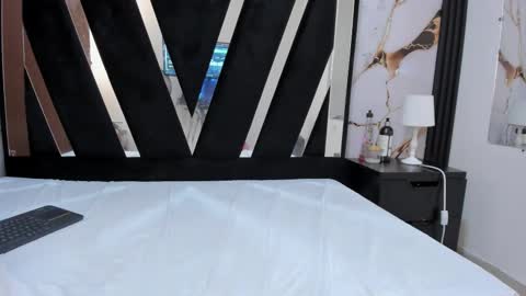 KarinaSimonz online show from February 22, 9:28 pm