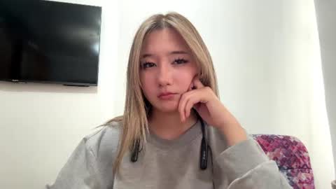 karissagius online show from July 5, 9:49 am