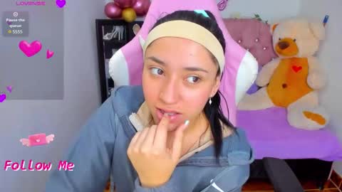 Snapshot of karla_cutee1 chatting on October 14, 10:40 am karla online show from October 14, 10:40 am