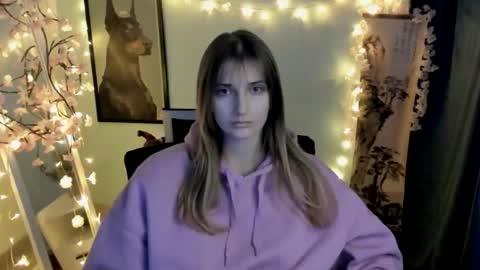 Karla online show from February 4, 1:37 pm