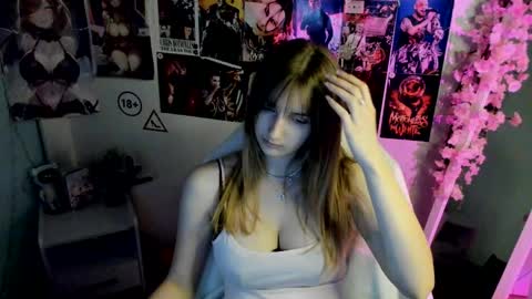 Karla online show from December 14, 1:06 pm