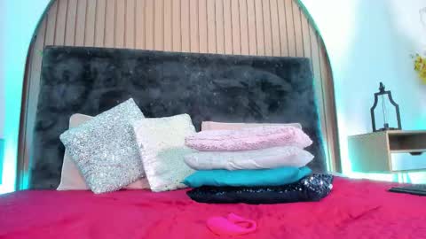 Karla Gonzaless online show from February 7, 8:34 pm