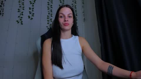 karla_lim online show from October 31, 8:42 pm